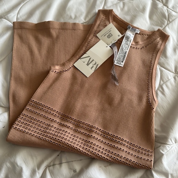 XS-S  Zara drees - Picture 3 of 4